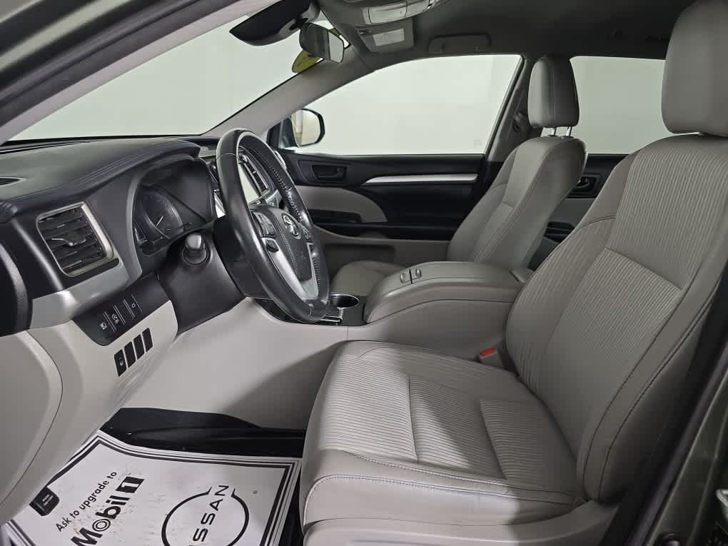 used 2018 Toyota Highlander car, priced at $20,547