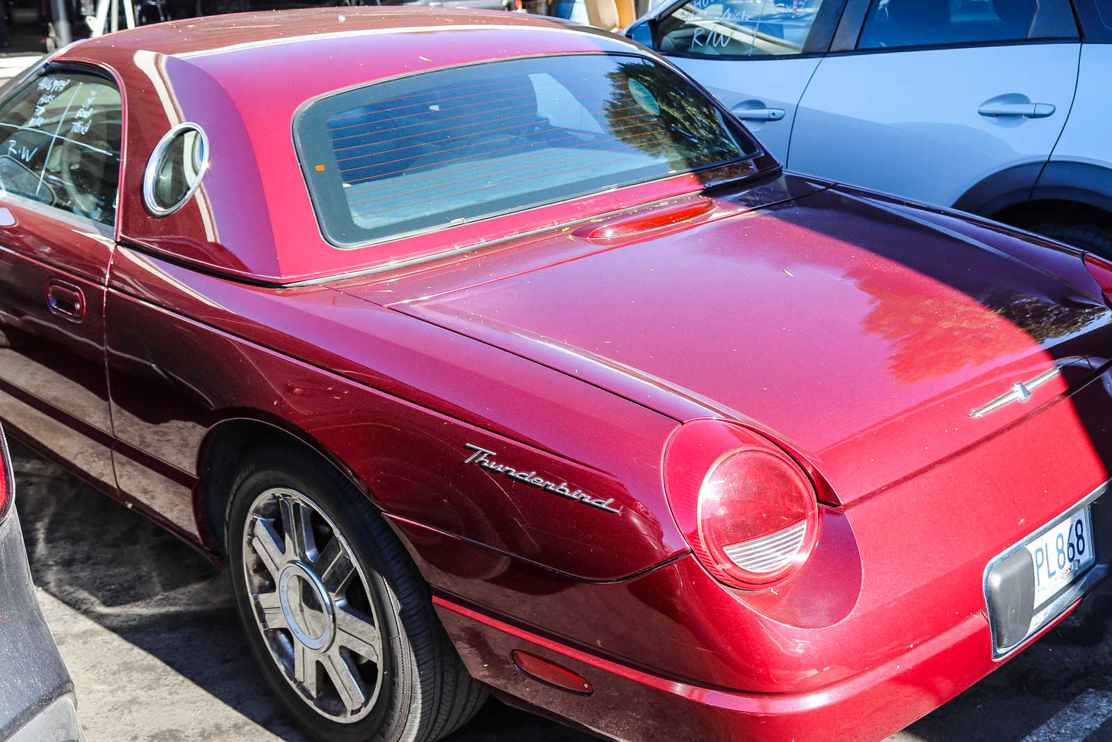 2004 Ford Thunderbird Deluxe 9