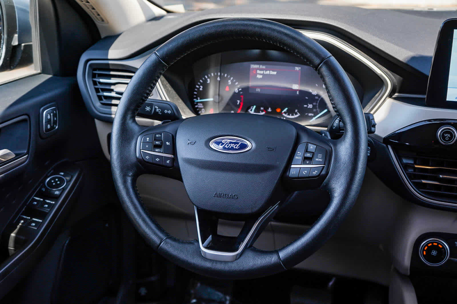 2020 Ford Escape SEL 15