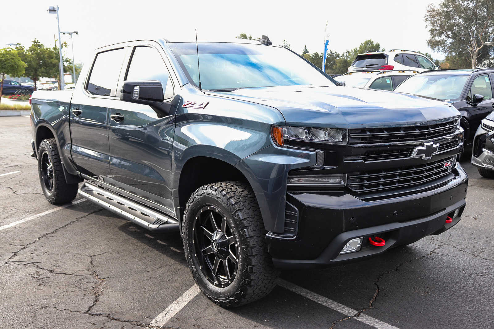 2019 Chevrolet Silverado 1500 LT Trail Boss 4WD Crew Cab 147 3