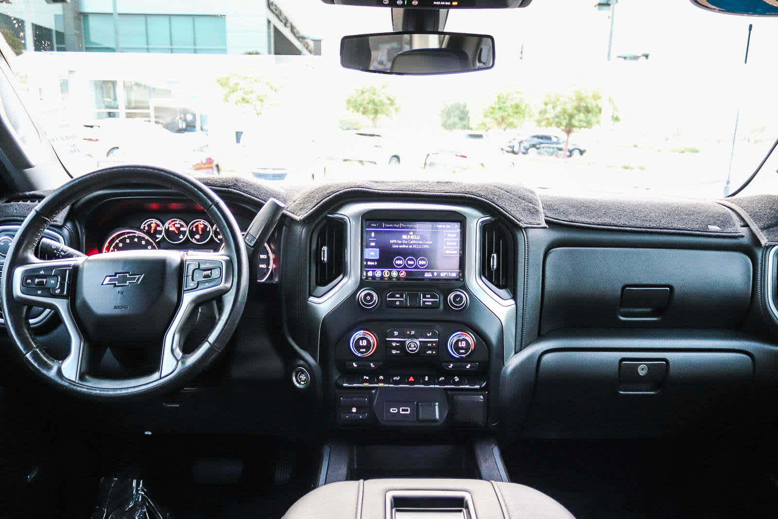 2019 Chevrolet Silverado 1500 LT Trail Boss 4WD Crew Cab 147 12