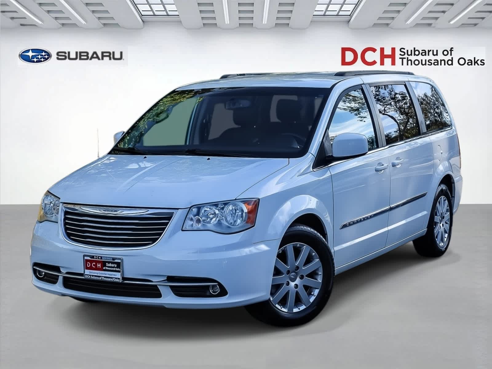 2013 Chrysler Town & Country Touring FWD