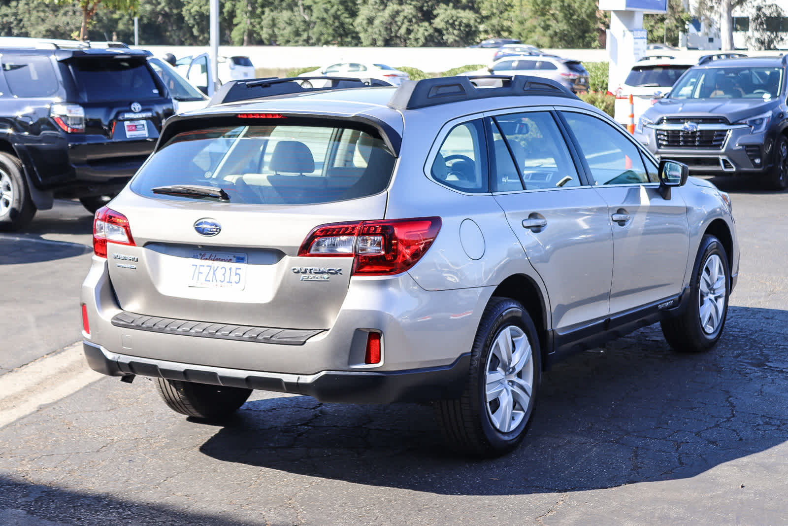 2015 Subaru Outback 2.5i 4