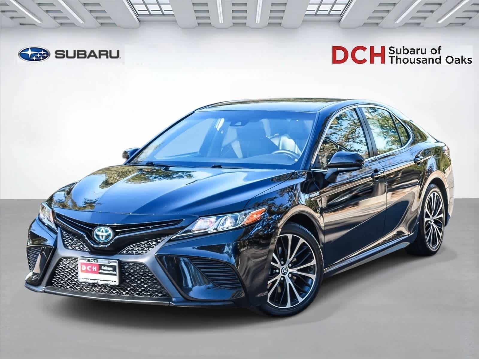 2020 Toyota Camry Hybrid SE