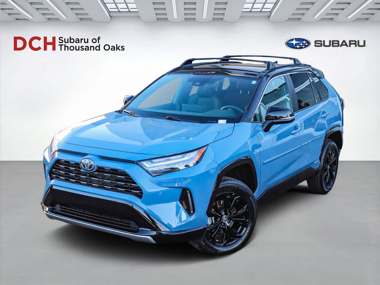 2022 Toyota RAV4 Hybrid XSE 2