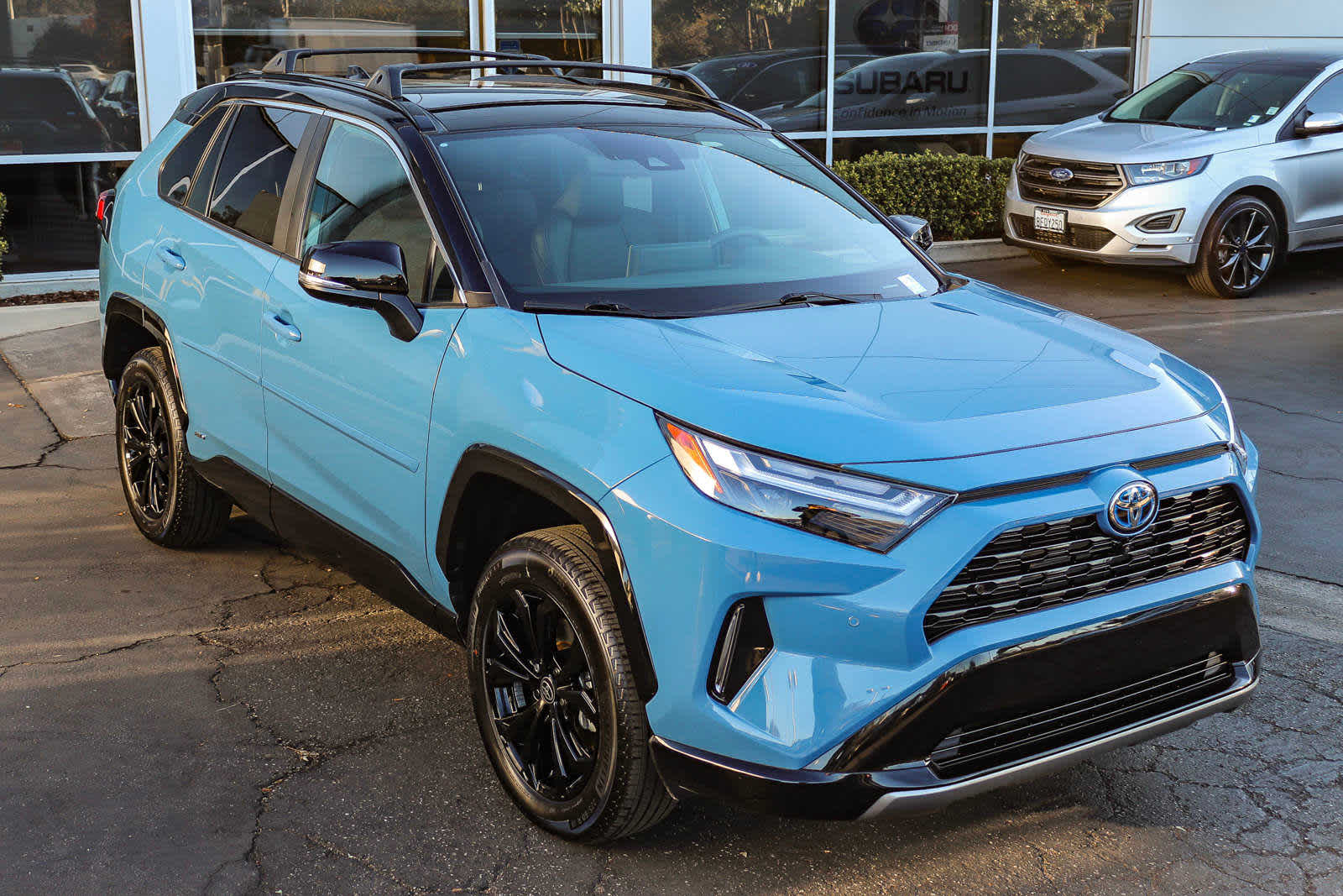 2022 Toyota RAV4 Hybrid XSE 4