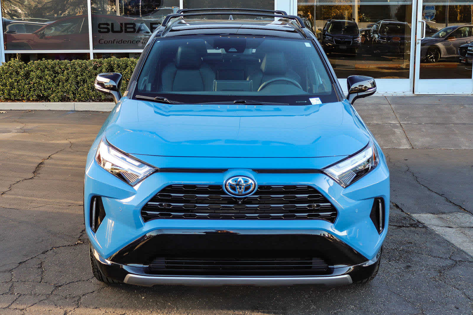 2022 Toyota RAV4 Hybrid XSE 3