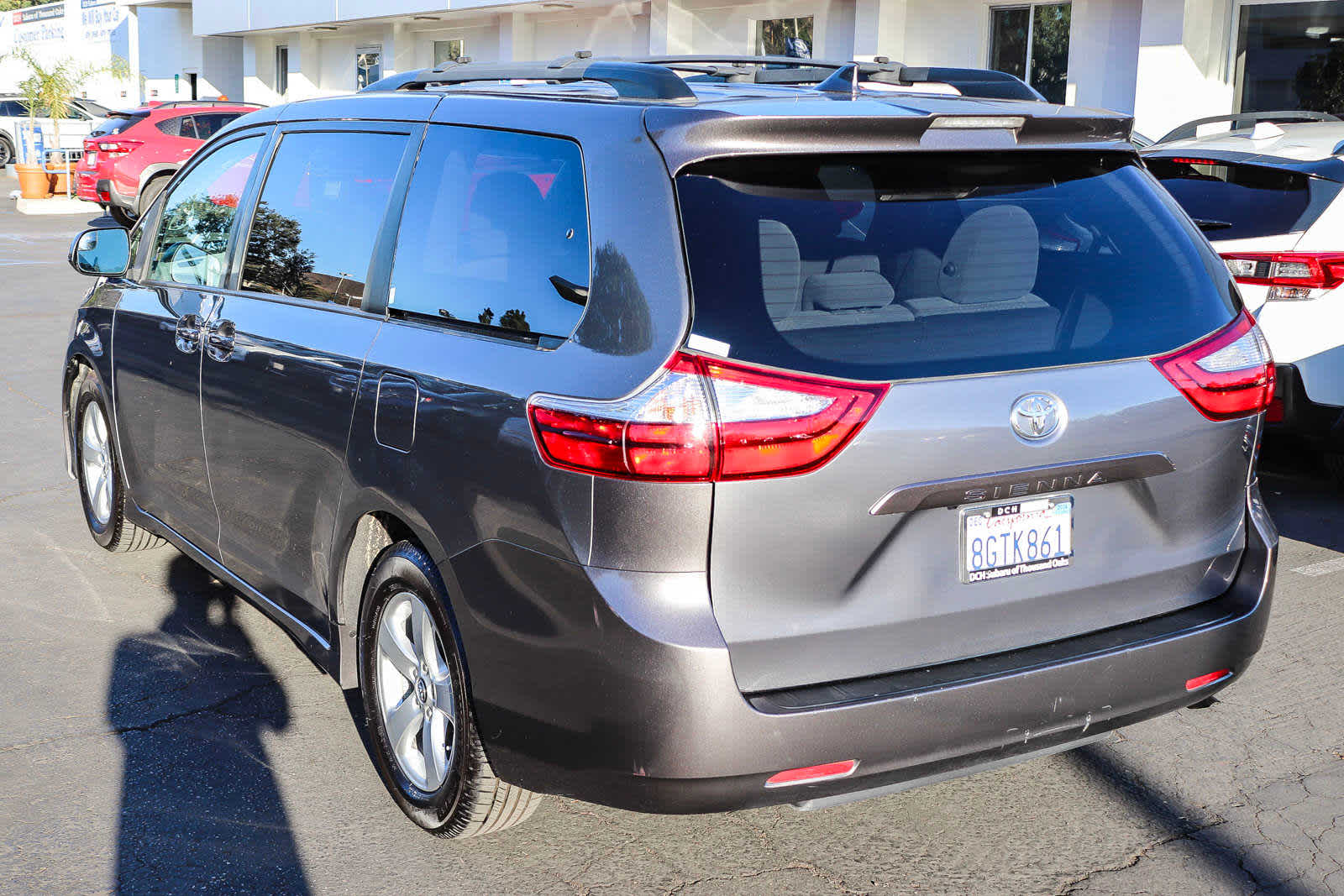 2018 Toyota Sienna LE 6