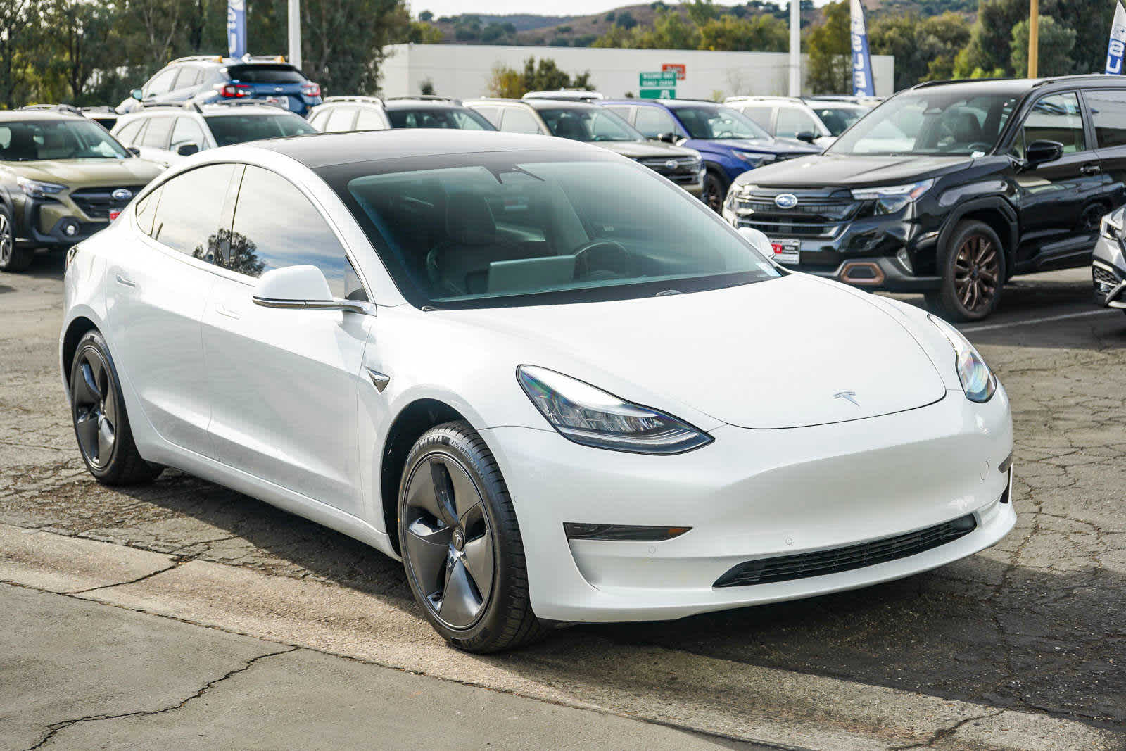 2020 Tesla Model 3 STANDARD 3