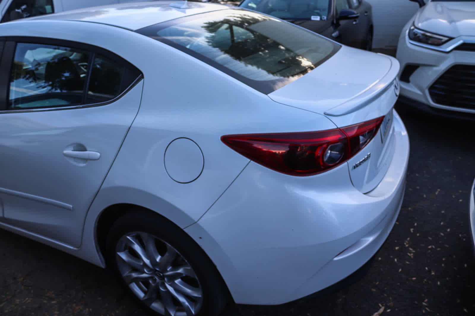 2014 Mazda MAZDA3 s Grand Touring 9