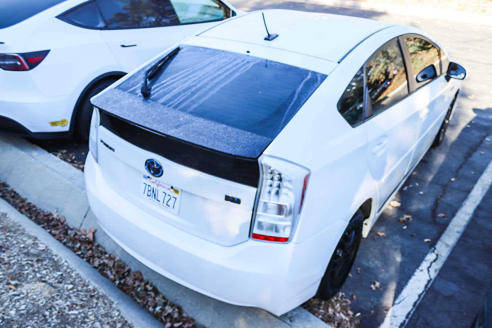 2011 Toyota Prius III 13