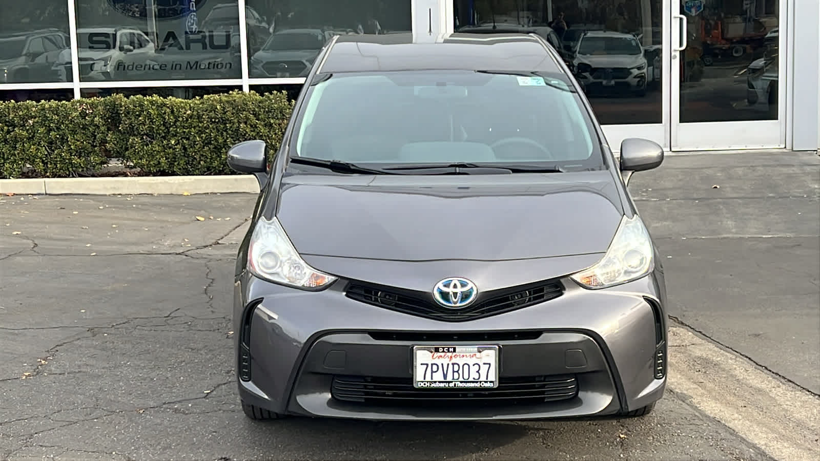 2016 Toyota Prius V Two 4