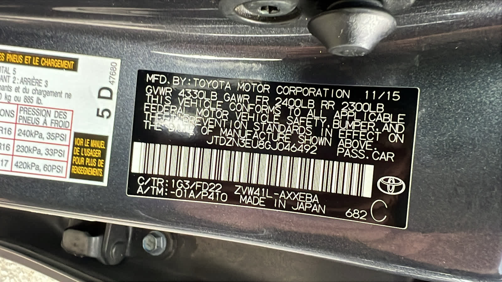 2016 Toyota Prius V Two 37