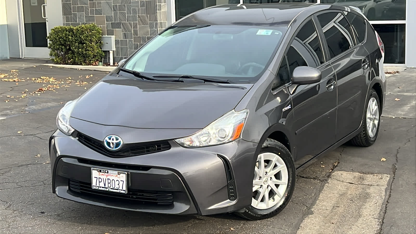 2016 Toyota Prius V Two 2