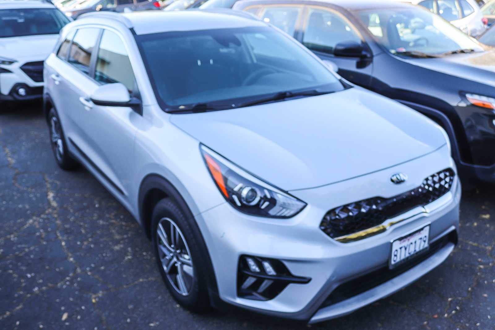 2020 Kia Niro LXS 3