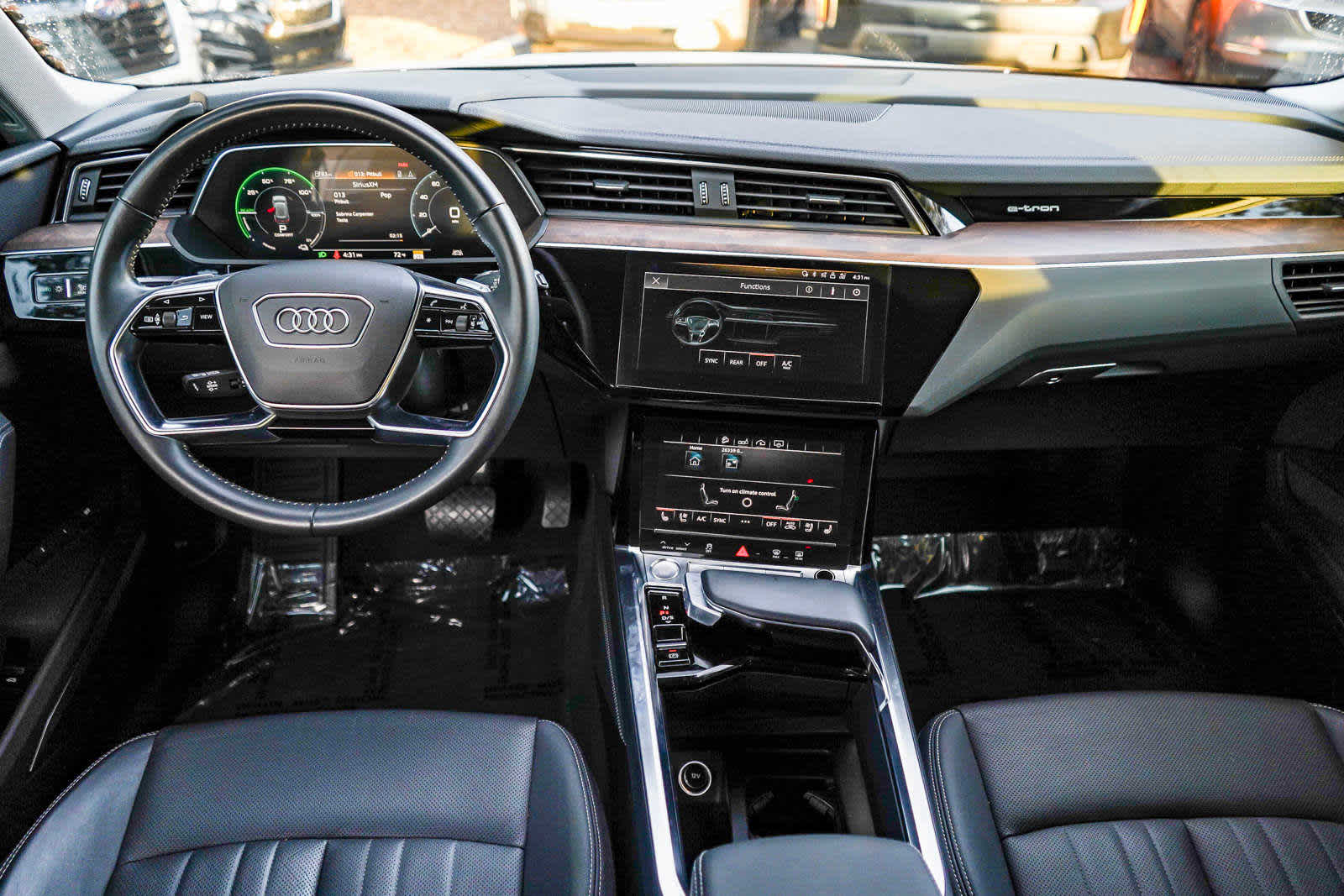 2019 Audi e-tron Premium Plus 13