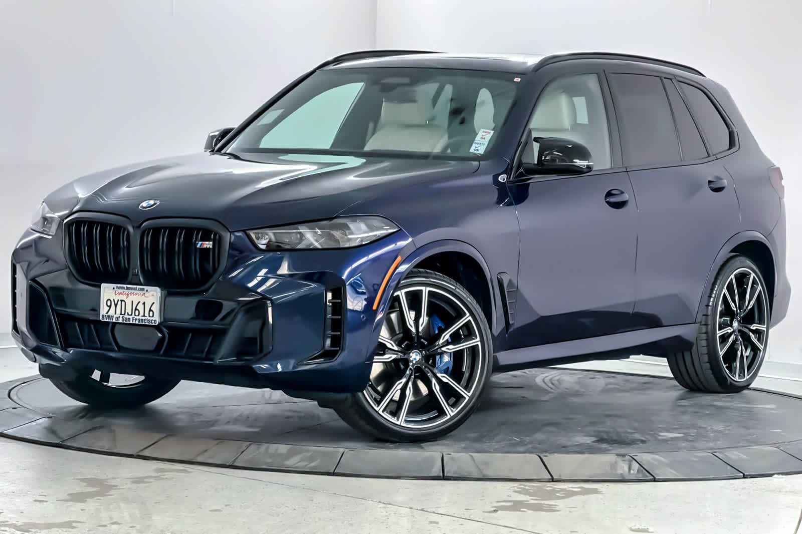 2026 BMW X5 M60i
