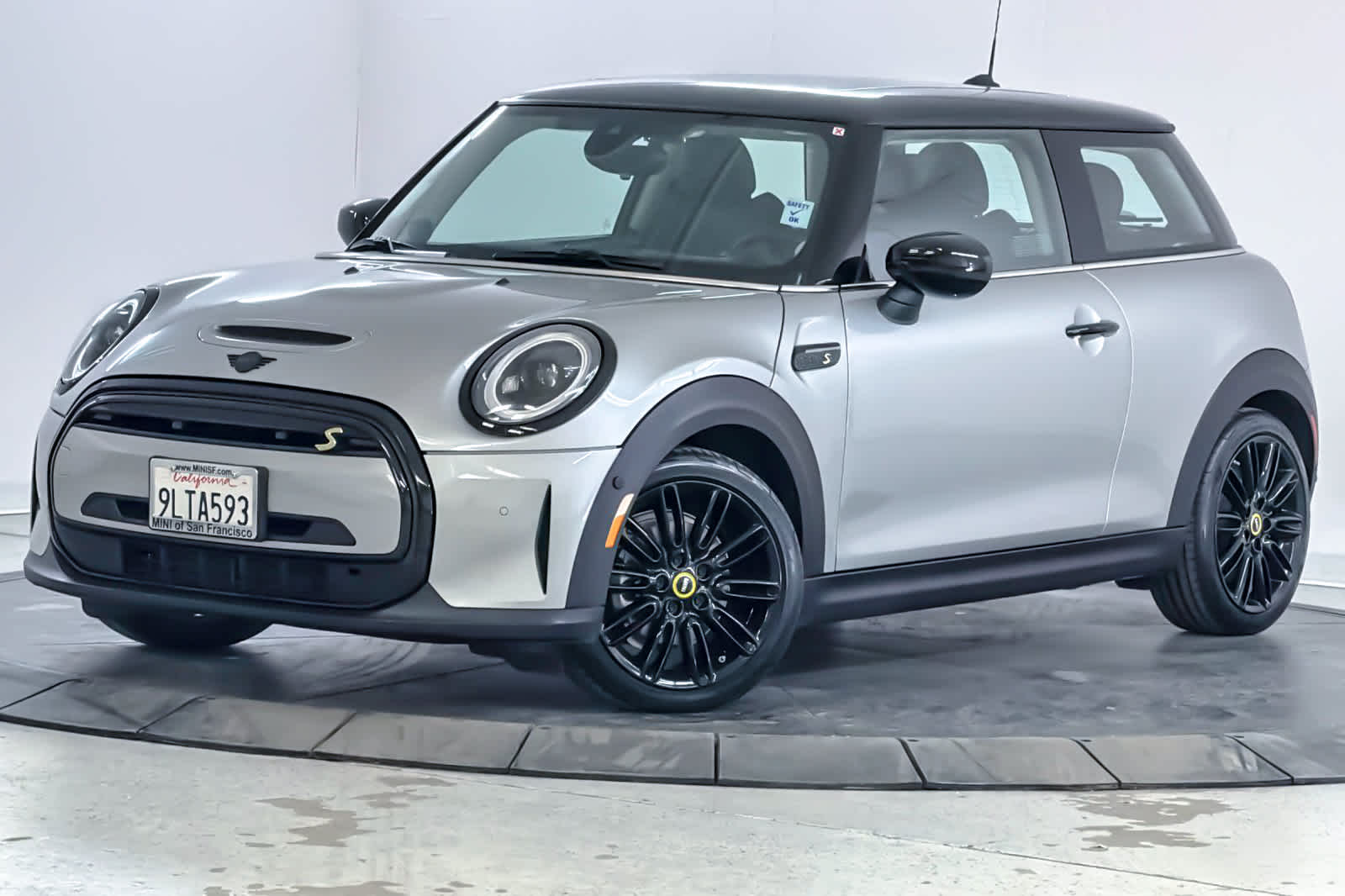 2024 MINI Hardtop 2 Door
