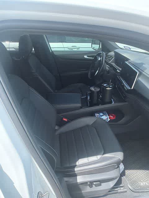 2024 Volkswagen Atlas Cross Sport
