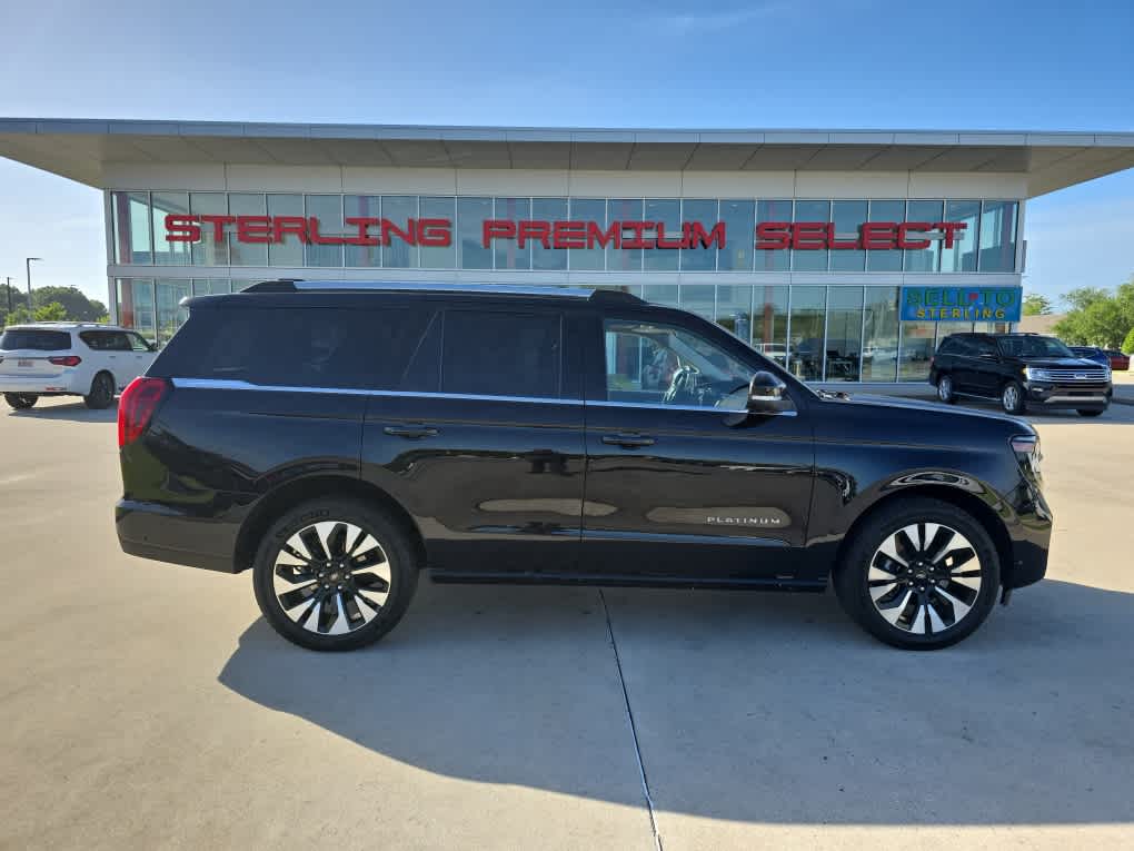 Agate Black Metallic 2025 Ford Expedition Platinum 4WD SUV / Crossover Four-Wheel Drive Automatic