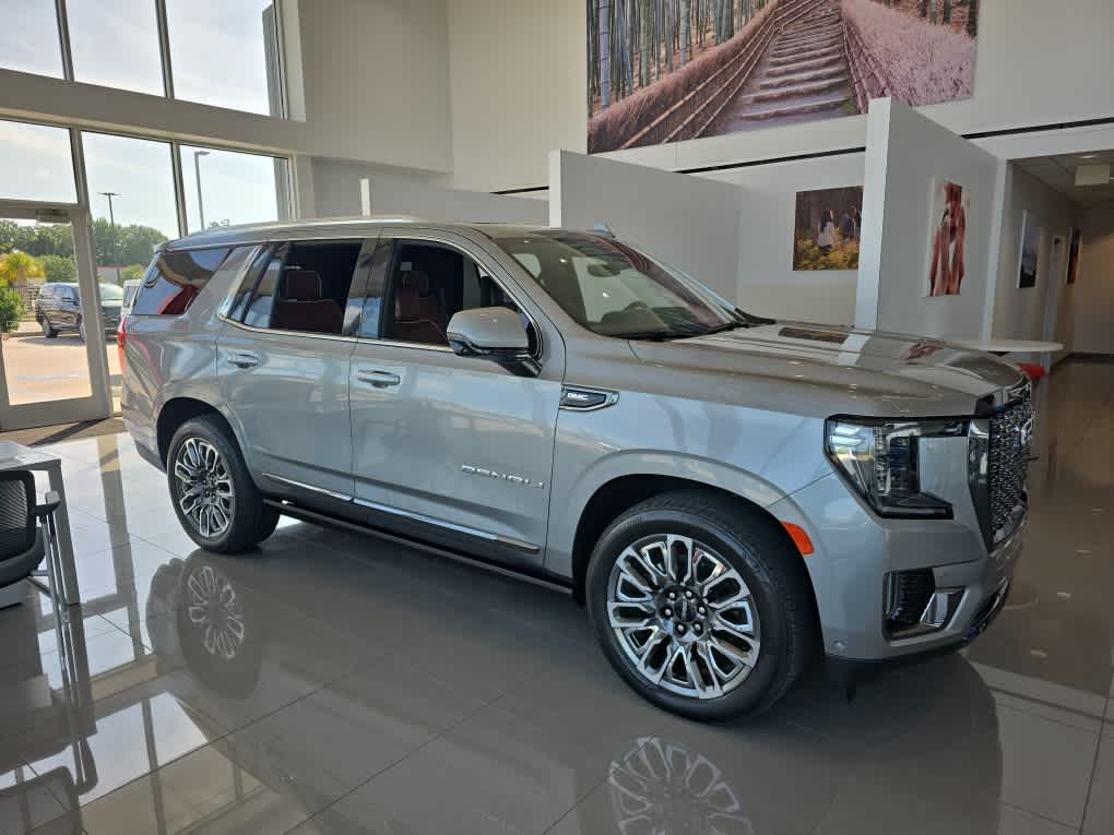 2024 GMC Yukon Denali Ultimate 4WD