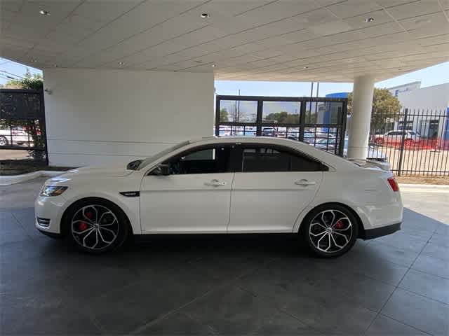 2017 Ford Taurus SHO 3