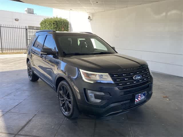 2017 Ford Explorer XLT 22