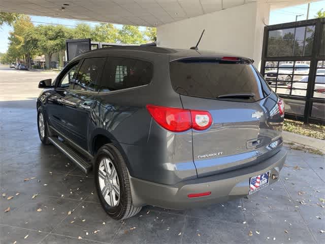 2010 Chevrolet Traverse LT w/1LT 4