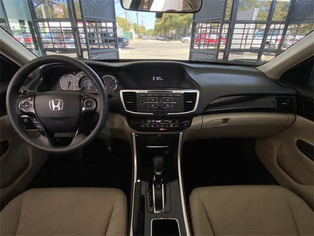 2017 Honda Accord LX 9