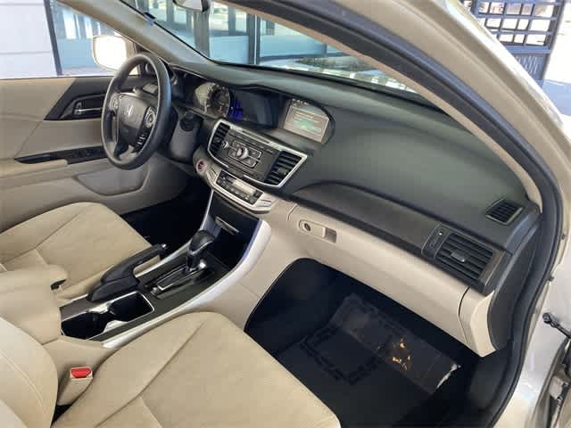 2014 Honda Accord Hybrid  22