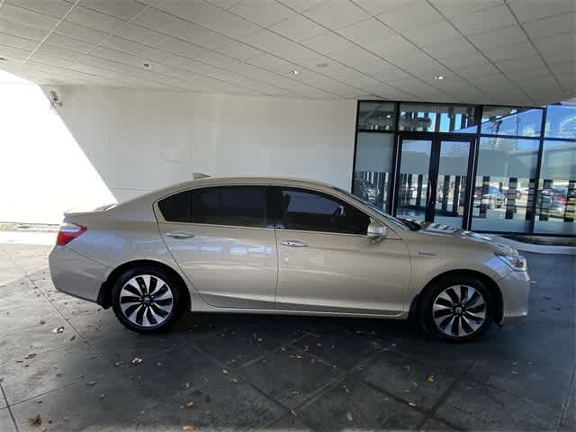 2014 Honda Accord Hybrid  24