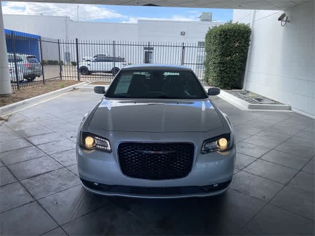 2021 Chrysler 300 300S 6