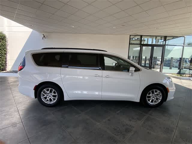 2022 Chrysler Pacifica Touring L 24