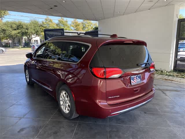 2020 Chrysler Pacifica Touring L 4