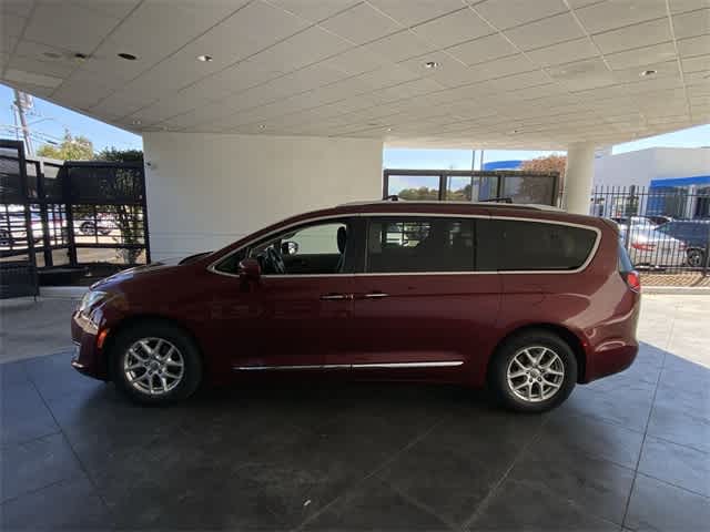 2020 Chrysler Pacifica Touring L 3