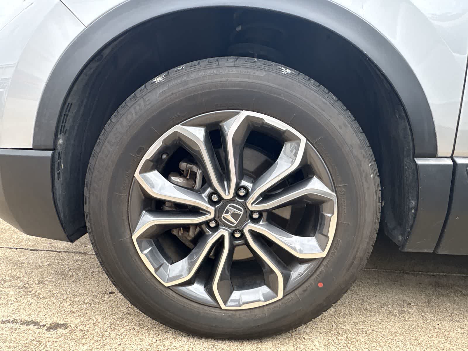 View vehicle photo 7