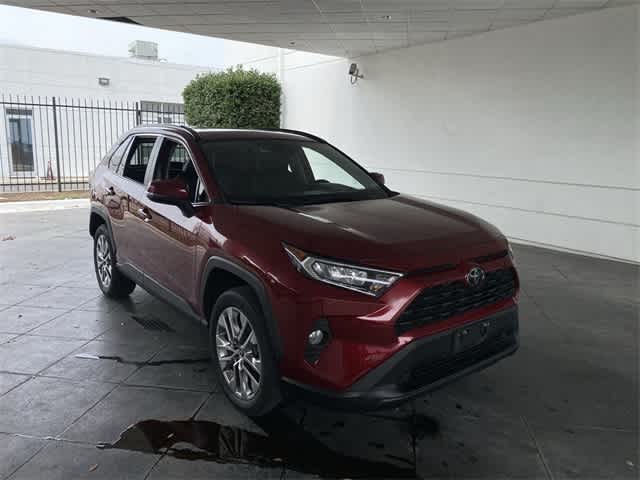 2021 Toyota RAV4 XLE Premium 23