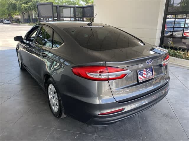 2019 Ford Fusion S 4