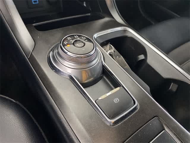 2018 Ford Fusion Hybrid SE 16