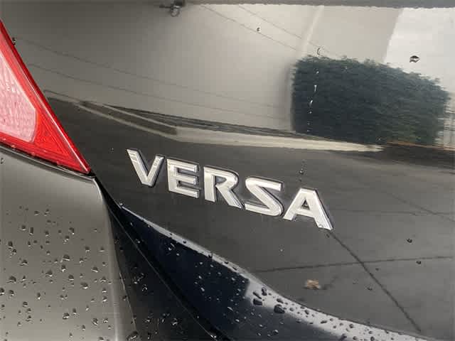 2009 Nissan Versa 1.8 S 7