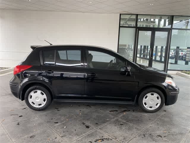 2009 Nissan Versa 1.8 S 23