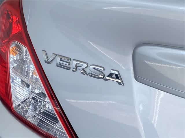 2019 Nissan Versa SV 7