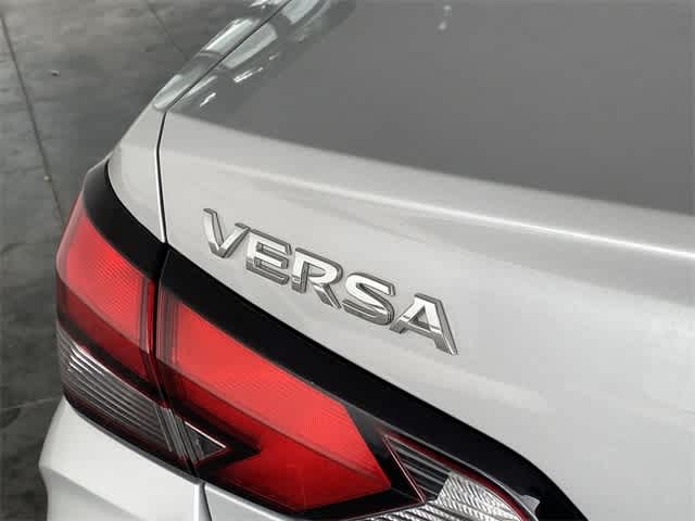 2020 Nissan Versa S 7