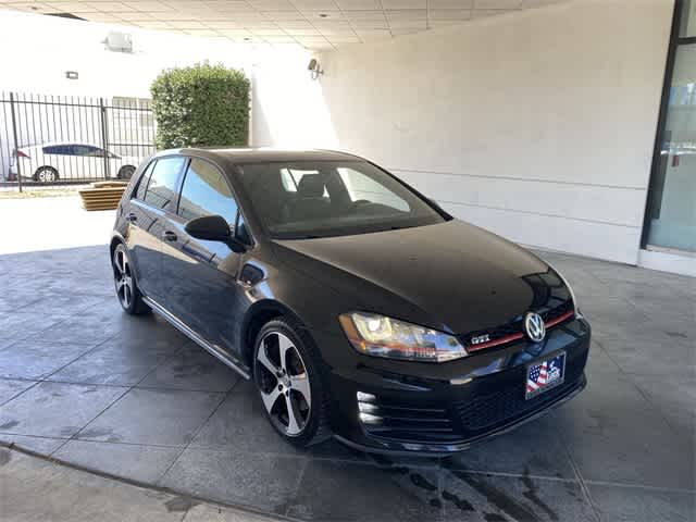 2016 Volkswagen Golf GTI SE 23