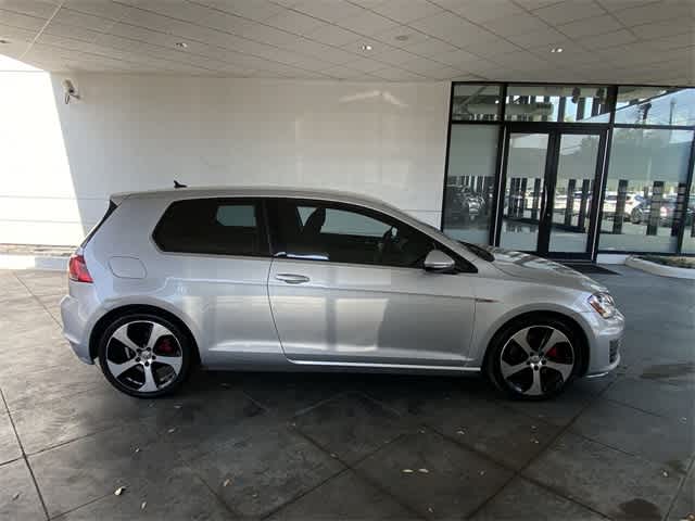 2016 Volkswagen Golf GTI S 23