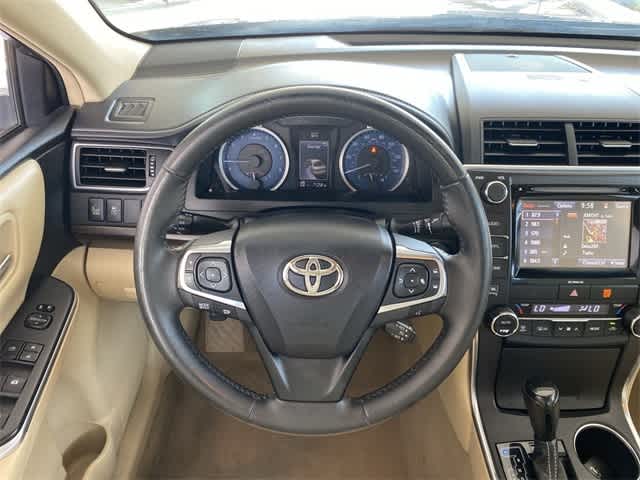 2017 Toyota Camry XLE 14