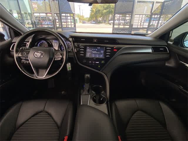 2020 Toyota Camry SE 9