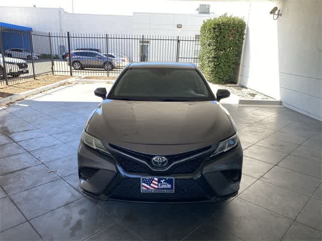 2020 Toyota Camry SE 6