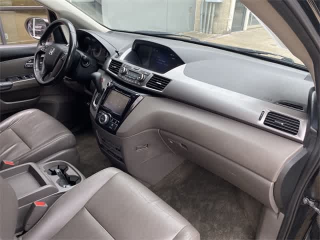 2015 Honda Odyssey EX-L 22