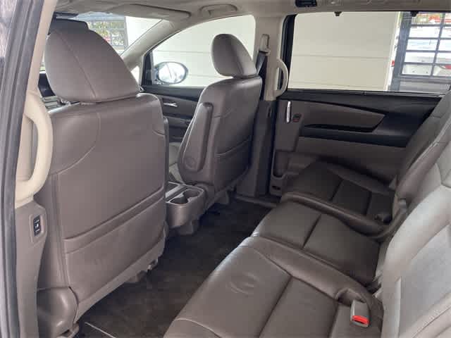 2014 Honda Odyssey Touring Elite 11